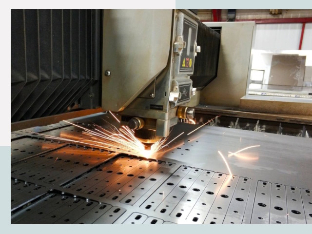 Лазерная резка металла в Ханты-Мансийске от 613 руб.